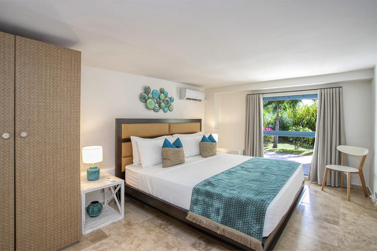 36-LesPalmiersBleus_Bedroom5_Location villa avec piscine terres basses saint martin